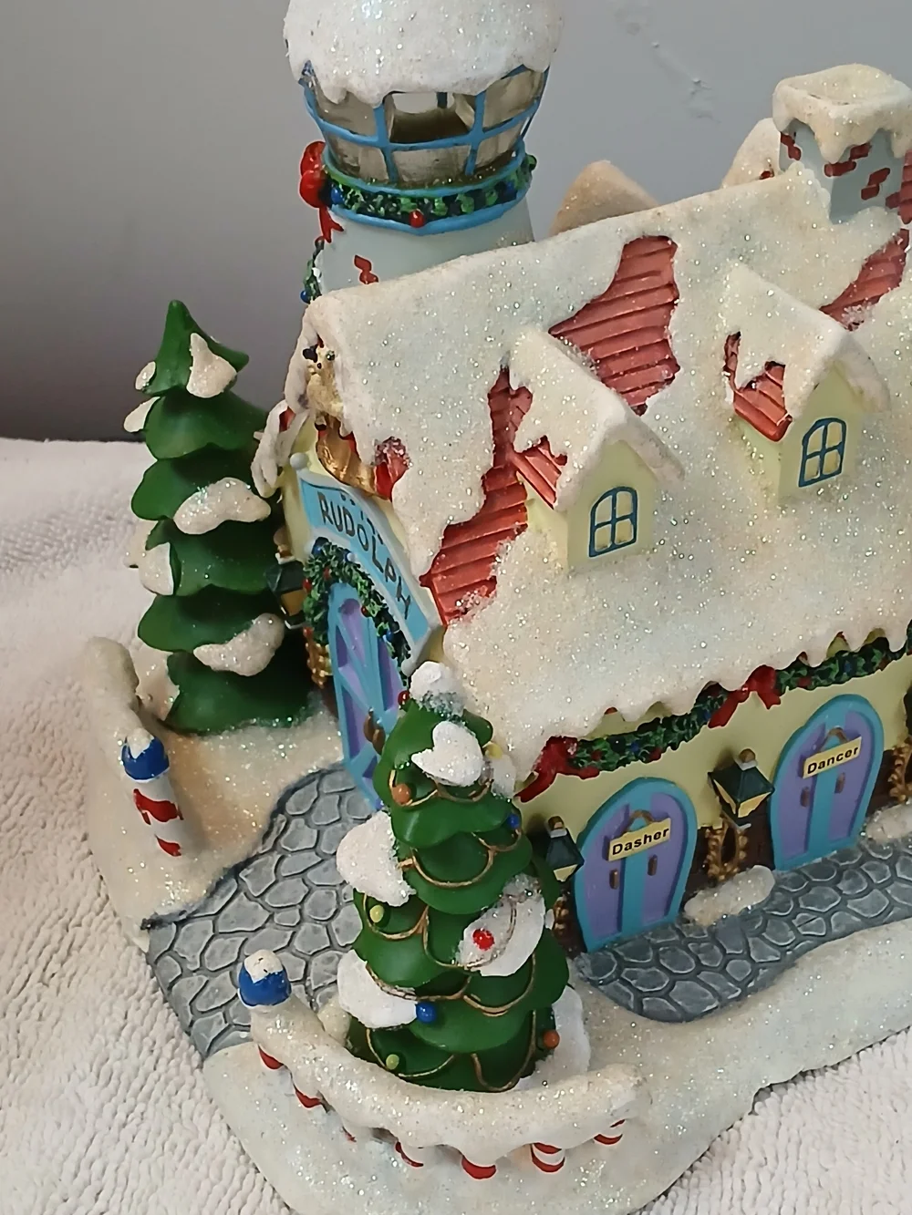 Unbranded Green & Cream Holiday Light-Up Village House